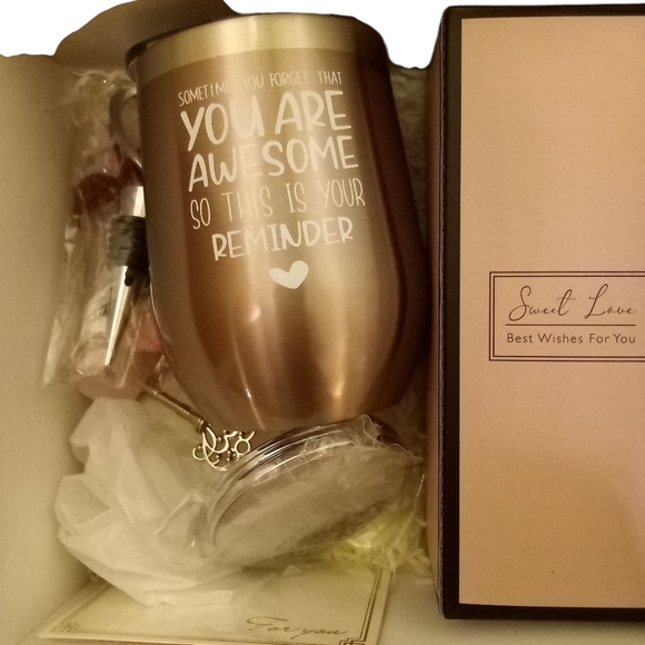 Specially - Box Of Best Wishes Set Includes Rose Steel Mug, Travel Bag Candle... - Picture 14 of 16